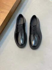 フェラガモ靴Ferragamo 2024新作 高めのソールの革靴