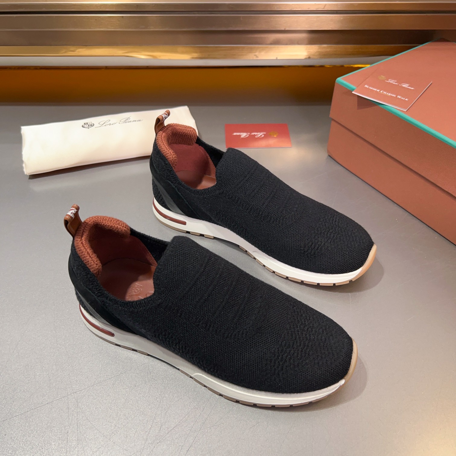 ロロ・ピアーナ靴Loro Piana 2024新作 ジョギングシューズ