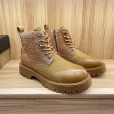 UGG靴UGG 2024新作 マーティンブーツ