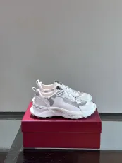 ヴァレンティノ靴VALENTINO 2024新作 カジュアルスニーカー