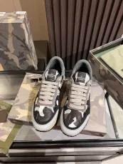 ヴァレンティノ靴VALENTINO 2024新作 スニーカー