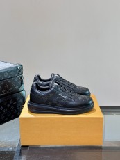 ルイヴィトン靴LOUIS VUITTON 2024新作 カジュアルスニーカー
