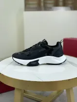 ヴァレンティノ靴VALENTINO 2024新作 スニーカー