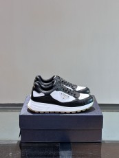 プラダ靴PRADA 2024新作 厚底レザースニーカー