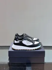 プラダ靴PRADA 2024新作 厚底レザースニーカー