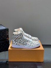 ルイヴィトン靴LOUIS VUITTON 2024新作 ハイトップカジュアルスニーカー