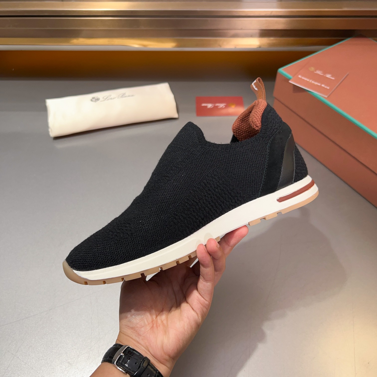 ロロ・ピアーナ靴Loro Piana 2024新作 ジョギングシューズ