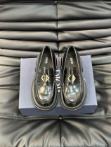 ディオール靴DIOR 2024新作 クラシックなローファー