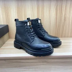 UGG靴UGG 2024新作 マーティンブーツ
