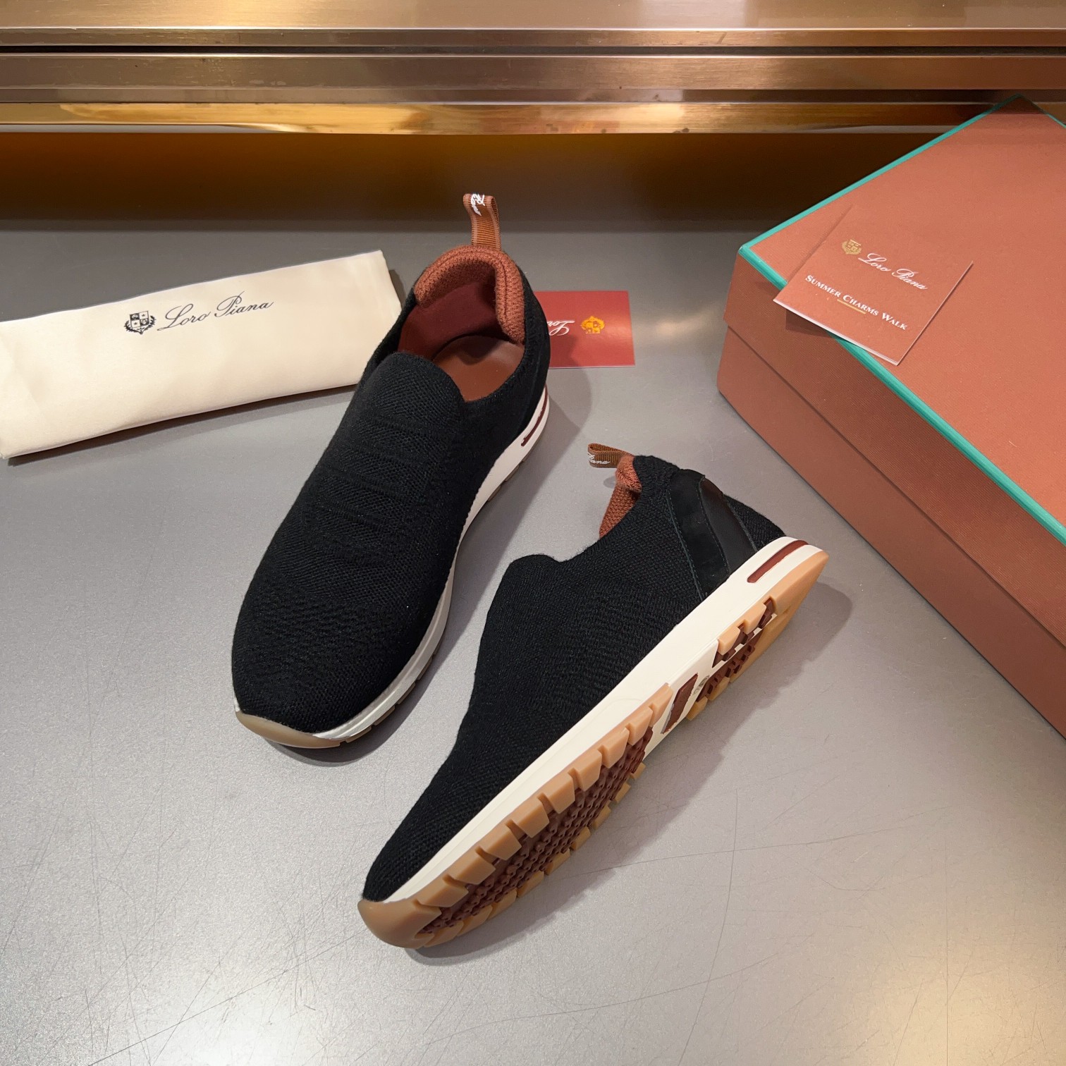 ロロ・ピアーナ靴Loro Piana 2024新作 ジョギングシューズ