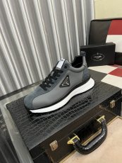 プラダ靴PRADA 2024新作 クラシックなカジュアルシューズ