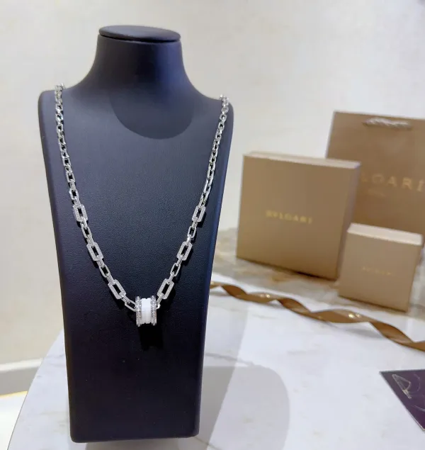 ブルガリネックレス BVLGARI 2024新作 ネックレス