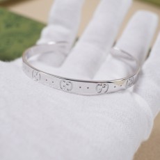 グッチブレスレット GUCCI 2024新作 ブレスレット