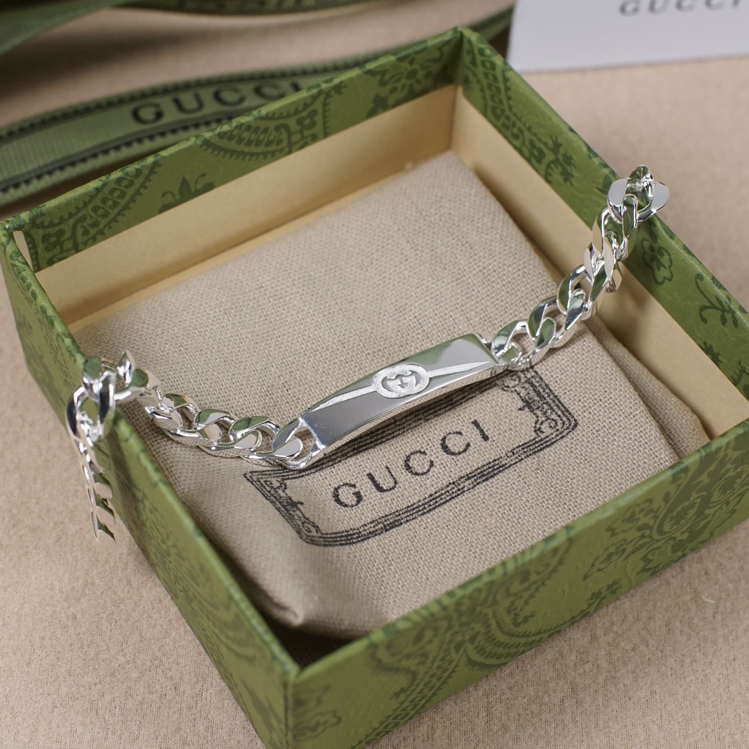 グッチブレスレット GUCCI 2024新作 ブレスレット