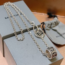 バレンシアガネックレス BALENCIAGA 2024新作 ネックレス