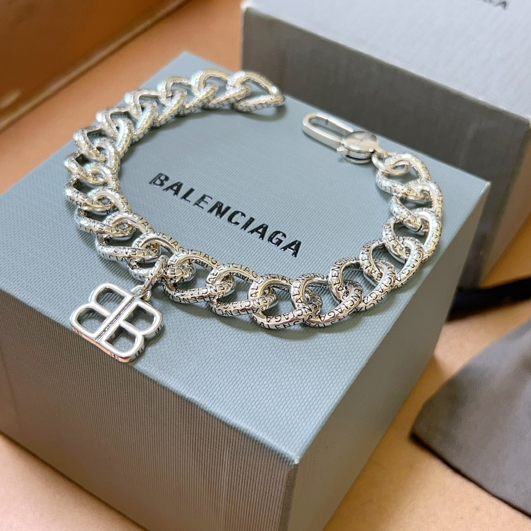 バレンシアガブレスレット BALENCIAGA 2024新作 ブレスレット