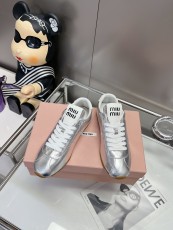 ミュウミュウ靴 Miu Miu  2024新作 デクサン スニーカー