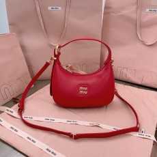 ミュウミュウバッグ Miu Miu 2024新作 高品質 ホーボーバッグ 5BC161