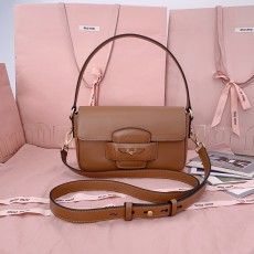 ミュウミュウバッグ Miu Miu 2024新作 高品質 ペニー金貨バッグ 5BD270