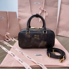 ミュウミュウバッグ Miu Miu 2024新作 高品質 ボウリングバッグ 5BB142