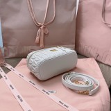 ミュウミュウバッグ Miu Miu 2024新作 高品質 化粧ポーチ ハンドバッグ 5BH226