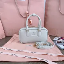 ミュウミュウバッグ Miu Miu 2024新作 高品質 ミニボウリングバッグ 5BP088