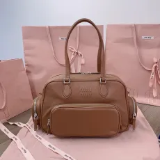 ミュウミュウバッグ Miu Miu 2024新作 高品質 オートバイバッグ 5BB159