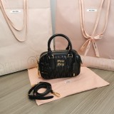 ミュウミュウバッグ Miu Miu 2024新作 高品質 ボウリングハンドバッグ 5BB123