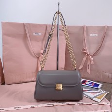 ミュウミュウバッグ Miu Miu 2024新作 高品質 バゲットバッグ 5BD266