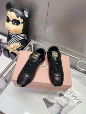 ミュウミュウ靴 Miu Miu  2024新作 デクサン スニーカー
