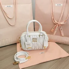 ミュウミュウバッグ Miu Miu 2024新作 高品質 ボウリングハンドバッグ 5BB123
