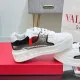 ヴァレンティノ靴 VALENTINO  2024新作 シープスキン ロートップ スニーカー