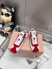 ミュウミュウ靴 Miu Miu  2024新作 デクサン スニーカー
