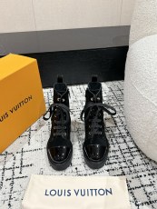 ルイヴィトン靴 LOUIS VUITTON  2024新作 マーティンブーツ