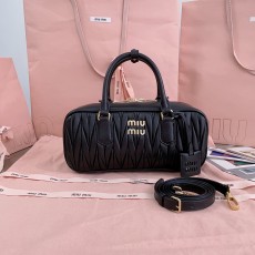 ミュウミュウバッグ Miu Miu 2024新作 高品質 ボウリングバッグ 5BB148