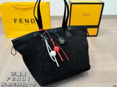 フェンディバッグ FENDI 2024新作 トートバッグ