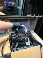 バレンシアガバッグ BALENCIAGA 2024新作 オートバイバッグ