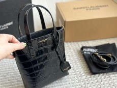 サンローランバッグ Yves Saint Laurent 2024新作 バケツバッグ