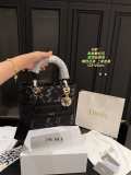 ディオールバッグ DIOR 2024新作 ダイアナ妃のバッグ