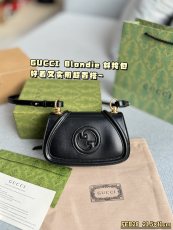 グッチバッグ GUCCI 2024新作 クロスボディショルダーバッグ