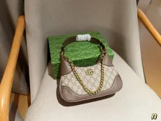 グッチバッグ GUCCI 2024新作 三日月型バッグ