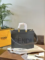 フェンディバッグ FENDI 2024新作 トートバッグ