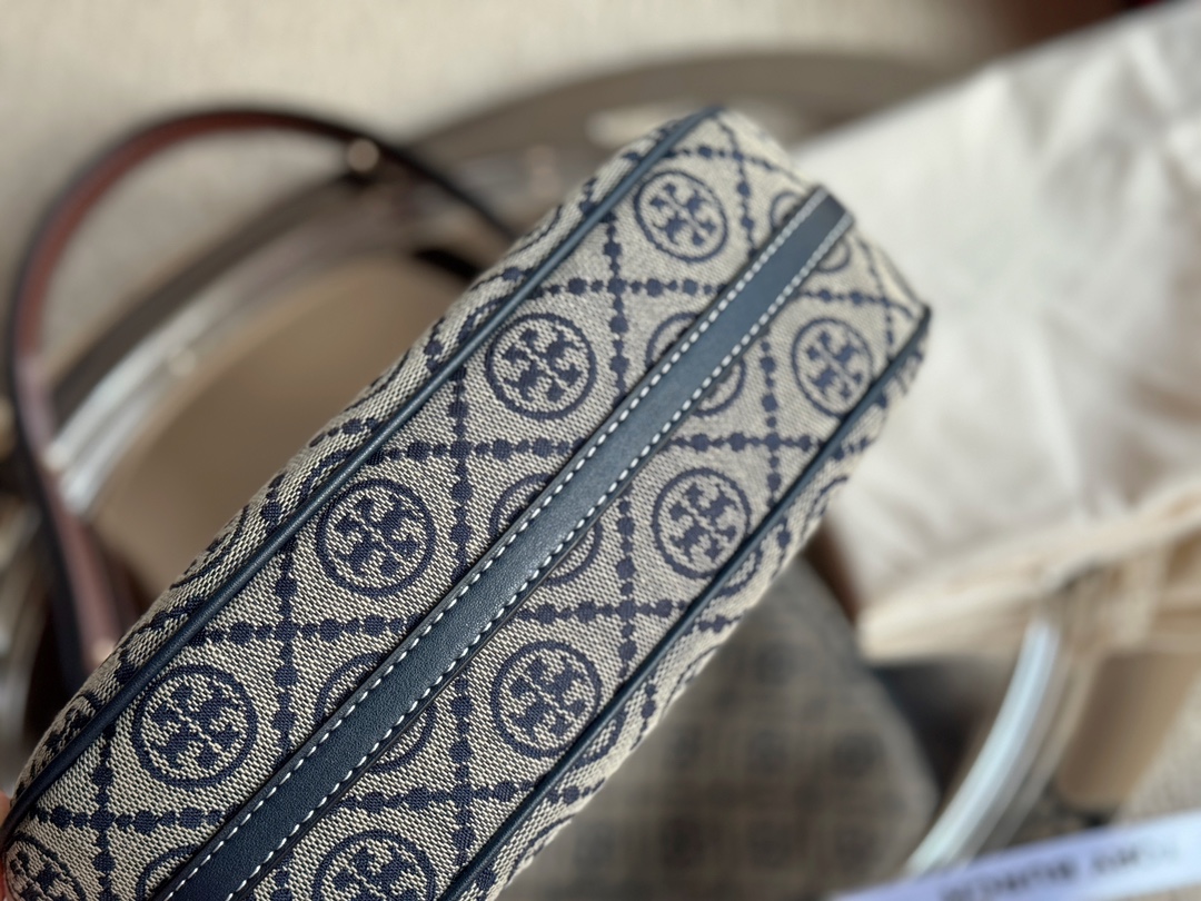トリーバーチバッグ TORY BURCH 2024新作 脇の下のバッグ
