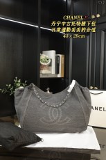 シャネルバッグ CHANEL 2024新作 脇の下のバッグ