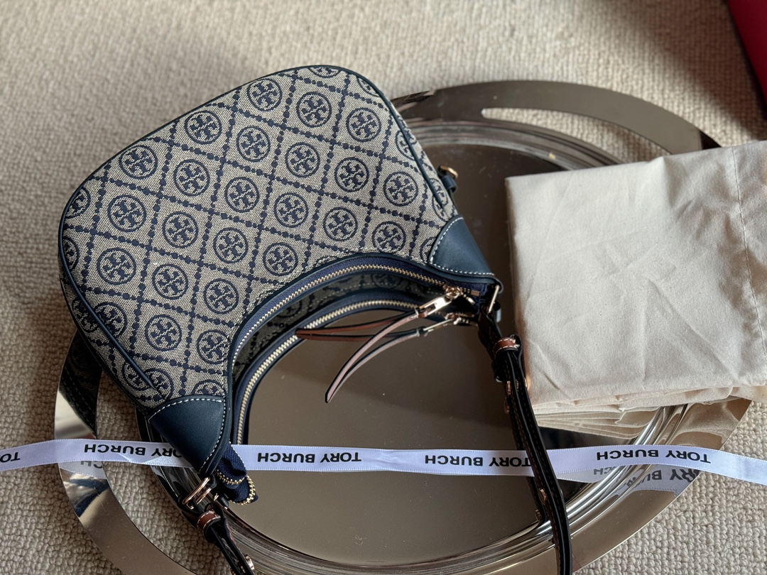 トリーバーチバッグ TORY BURCH 2024新作 脇の下のバッグ