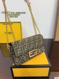 フェンディバッグ FENDI 2024新作 クロスボディバッグ