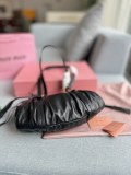 ミュウミュウバッグ Miu Miu 2024新作 ハンドバッグ