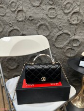シャネルバッグ CHANEL 2024新作 ハンドバッグ