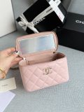 シャネルバッグ CHANEL 2024新作 クロスボディバッグ