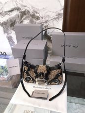 バレンシアガバッグ BALENCIAGA 2024新作 ショルダーバッグ